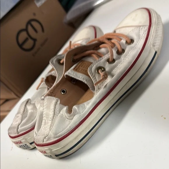 Converse Off-White Low-Top Sneakers with Red Trim - Picture 6 of 7